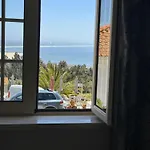 Guest house Casa Pinha 3*