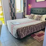 Casa Pinha Guest house