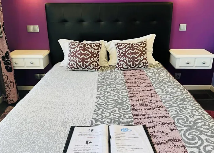 Casa Pinha Pensionat 3*